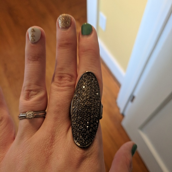 Statement Ring - Picture 1 of 3